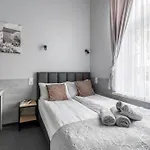 Primero Elegant Apartments Krakow Old Town